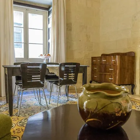 Two Bedroom Townhouse In Casa de Férias Valeta
