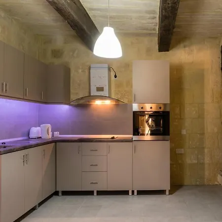 Two Bedroom Townhouse In * Valeta